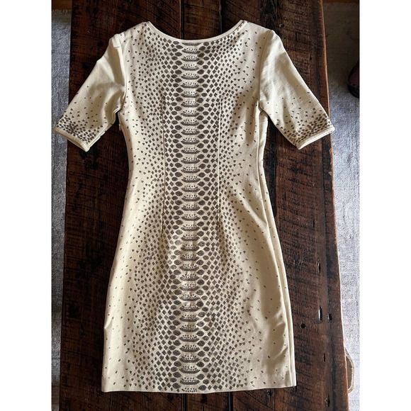 BCBG Maxazria Beige colored Dress, Size XS Not For Sale/Do not buy - Picture 8 of 14
